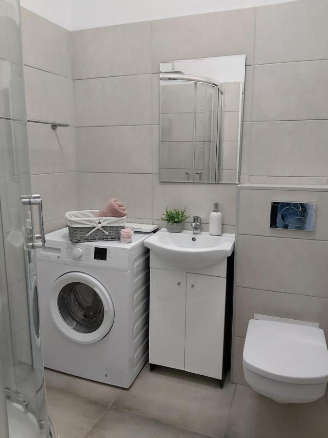 Be In Gdansk Apartments - Studio Mariacka - Old Town Экстерьер фото